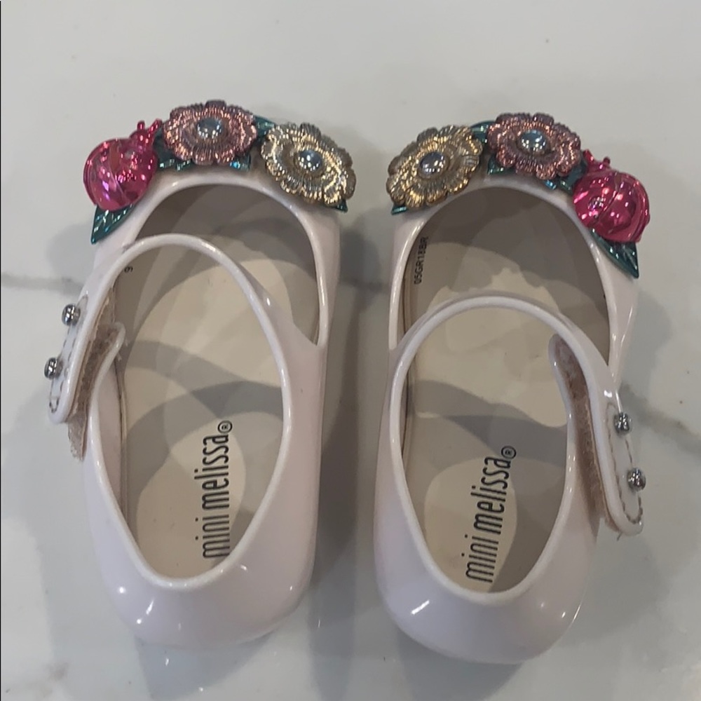 Mini Melissa - Picture 4 of 5